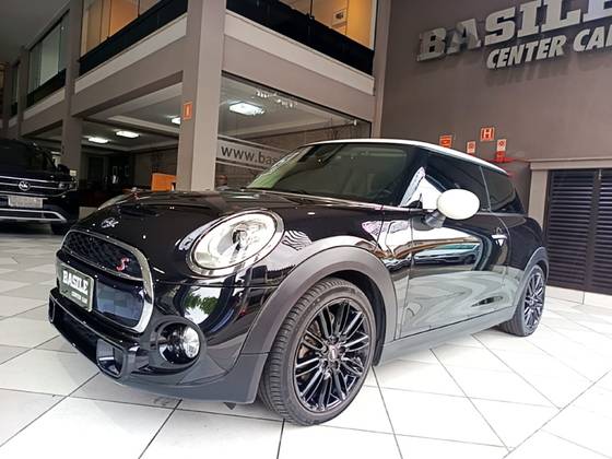 MINI COOPER 2.0 S EXCLUSIVE 16V TURBO GASOLINA 2P AUTOMÁTICO